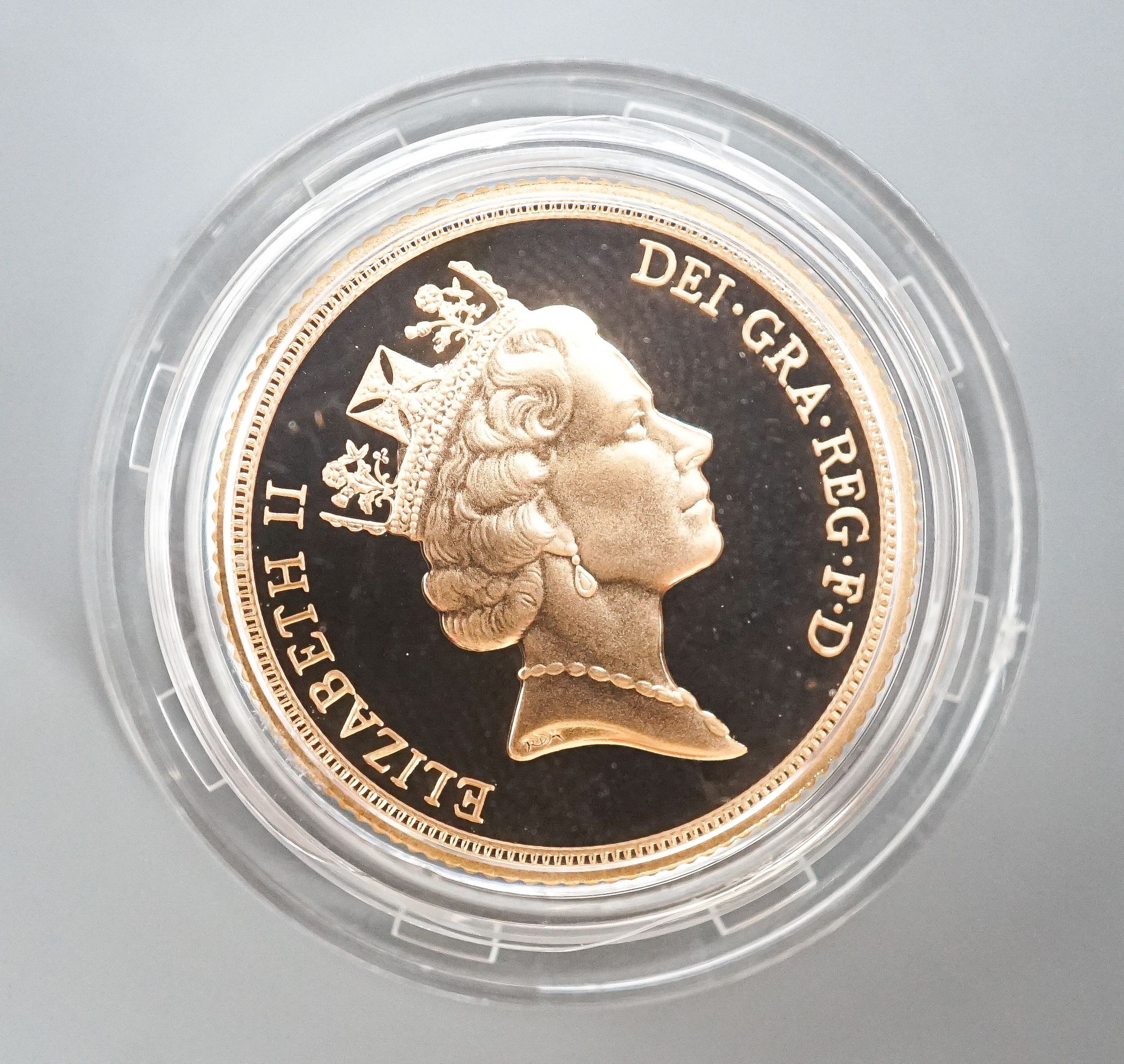 A modern 1993 gold proof sovereign, with box and certificate.